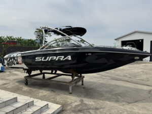 長龍マリーナ　SUPRA　LAUNCH　スープラランチ