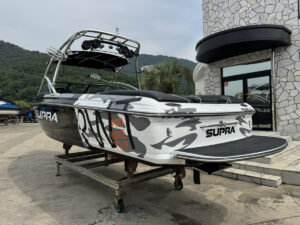 長龍マリーナ　SUPRA　LAUNCH　スープラランチ