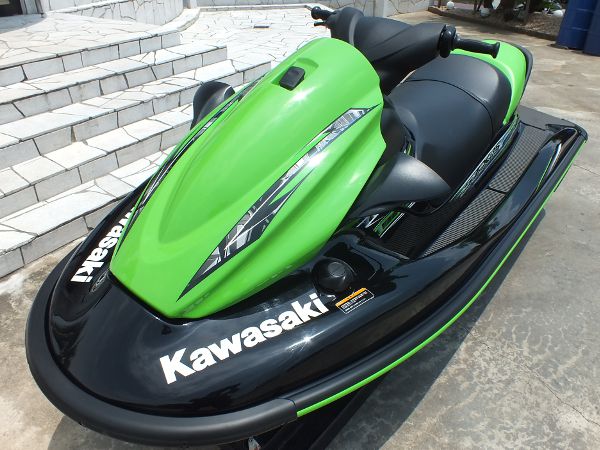 カワサキ stx900 ジェットスキー メンテ必要です。 - オートバイ車体