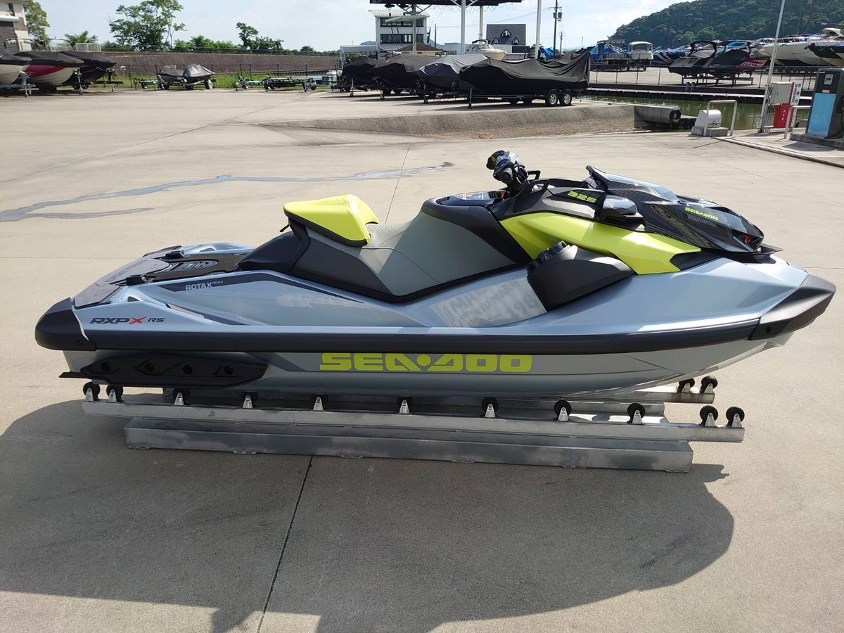 SeaDoo RXP X325