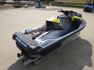 長龍マリーナ　新艇　シードゥー　SEADOO