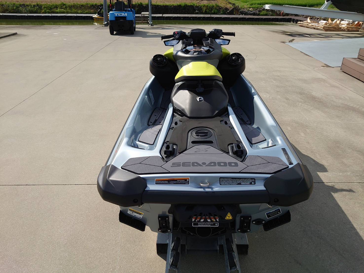 SeaDoo RXP X325