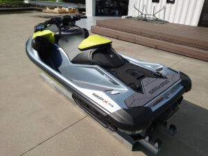 長龍マリーナ　新艇　シードゥー　SEADOO