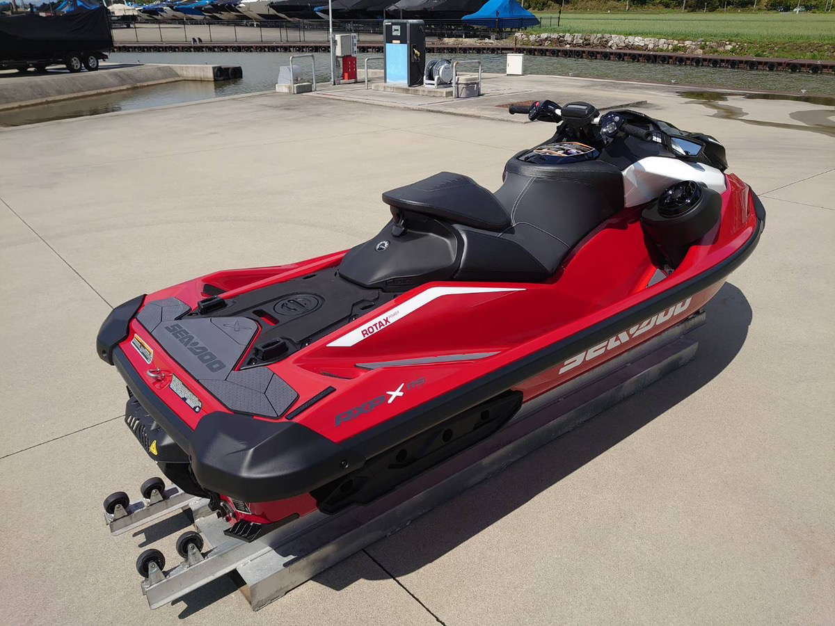 SeaDoo RXP-X325