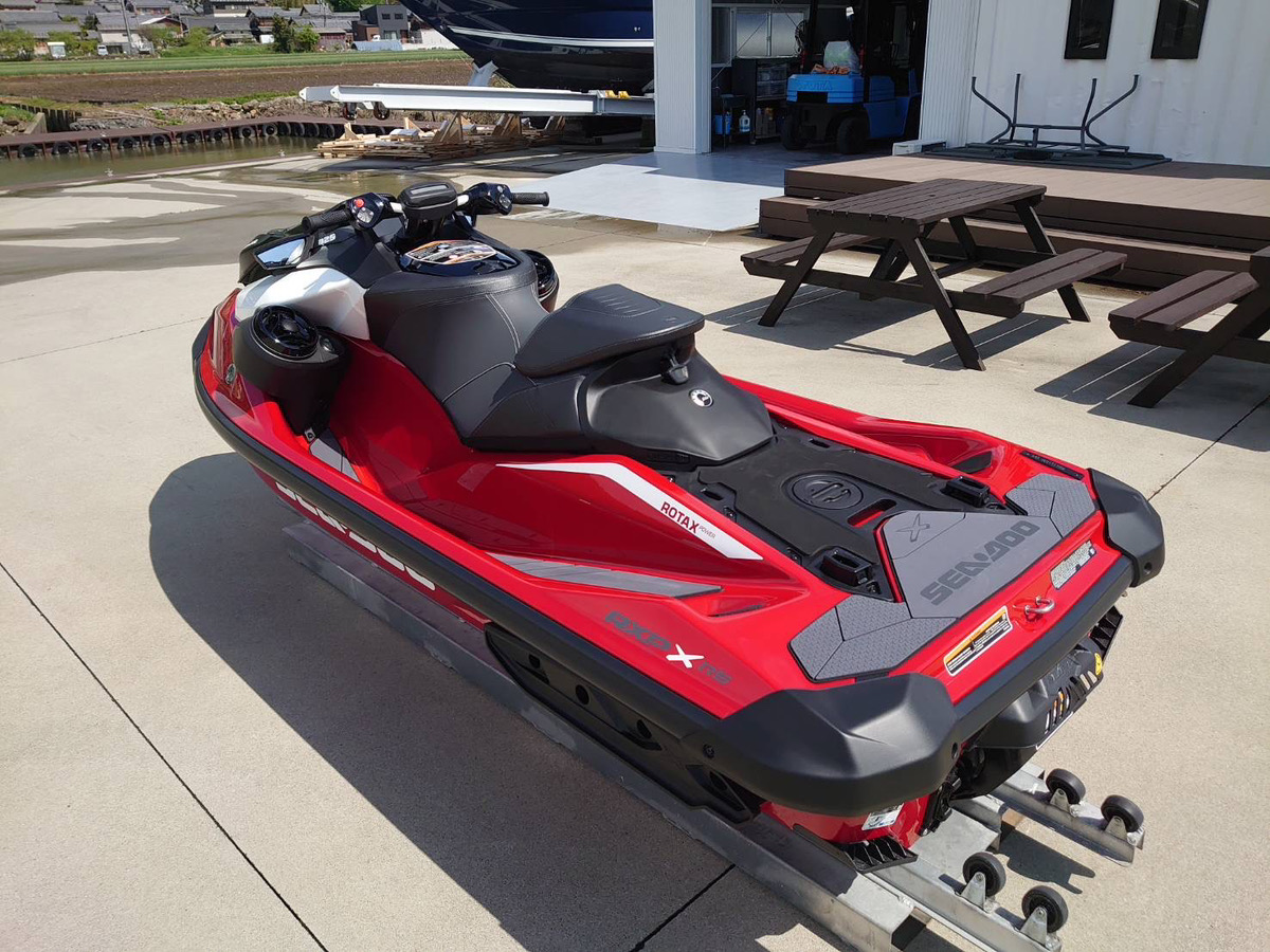 SeaDoo RXP-X325