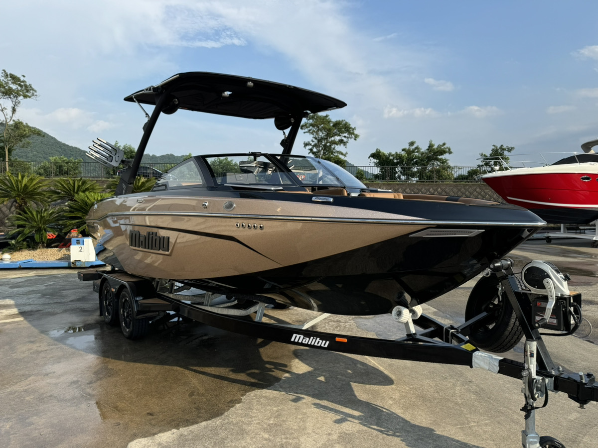 Malibu WakeSetter 23LSV