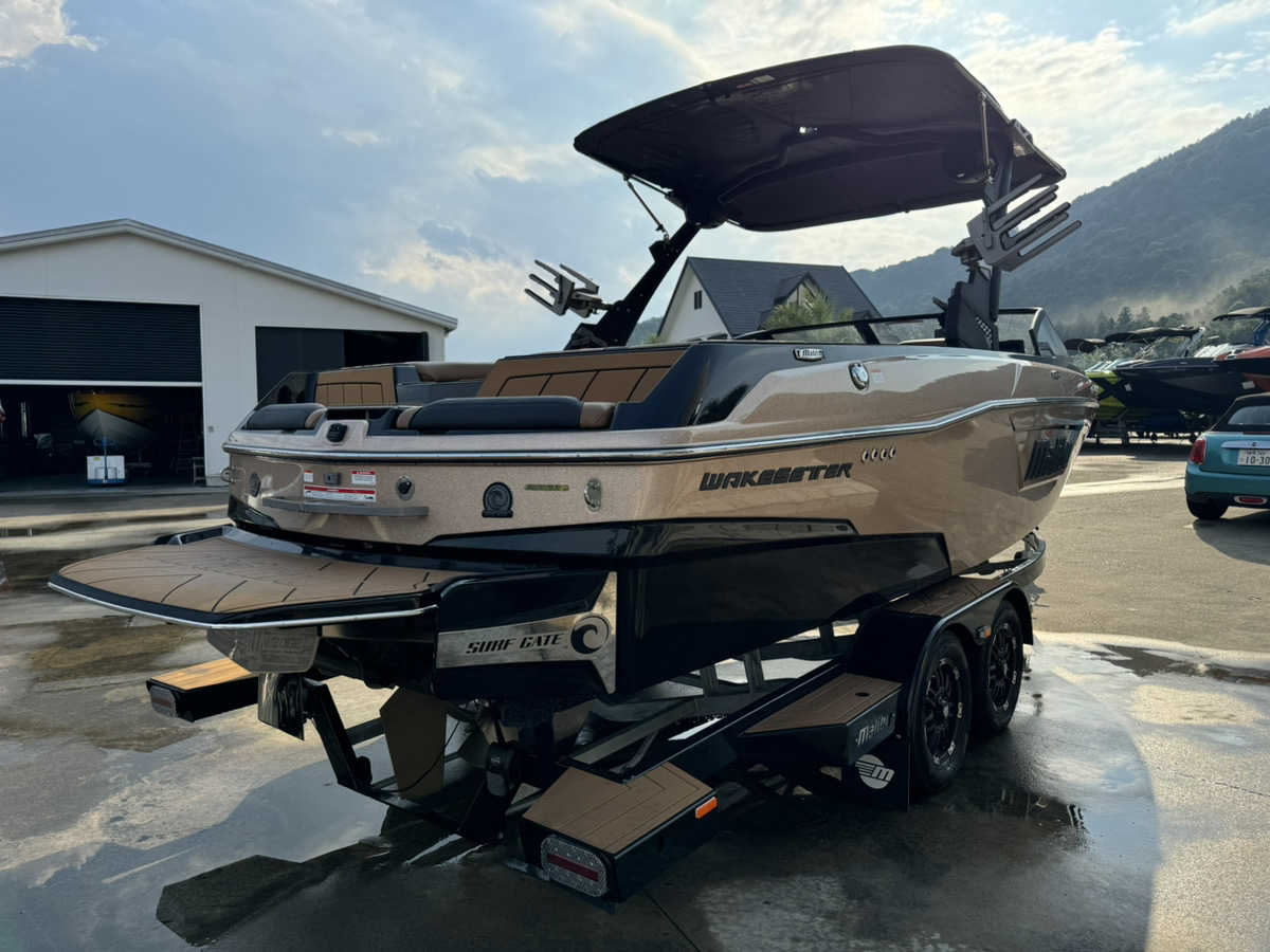 Malibu WakeSetter 23LSV