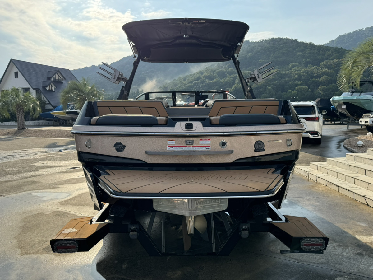 Malibu WakeSetter 23LSV