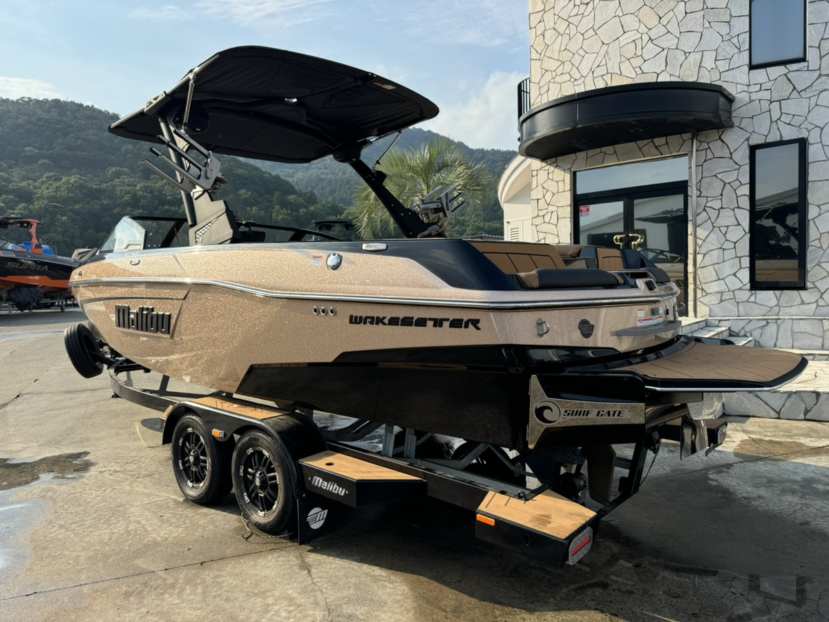 Malibu WakeSetter 23LSV