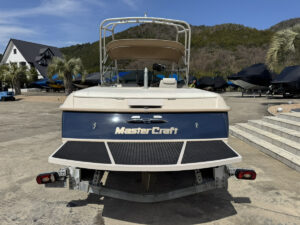 マスタークラフト　マリスター　琵琶湖　ウェイク　サーフィン