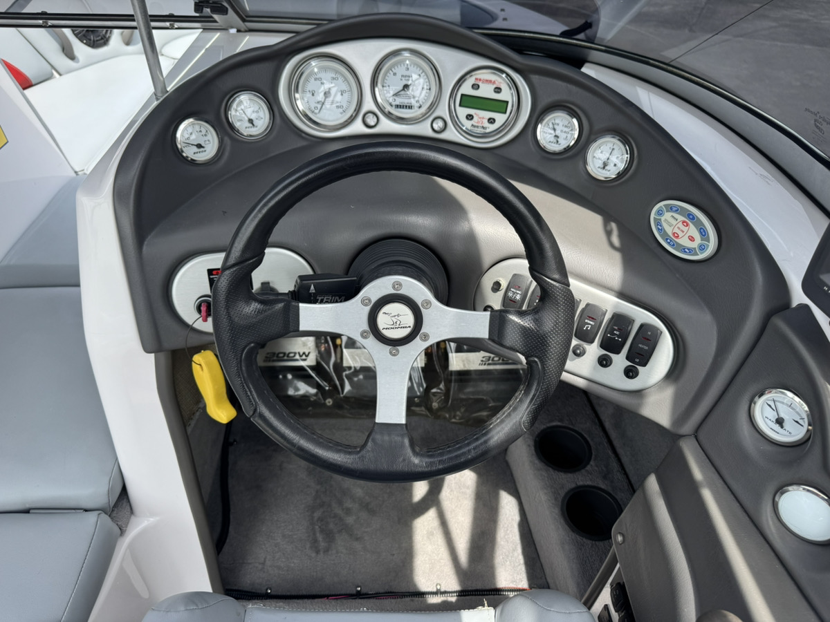 MOOMBA MOBIUS XLV