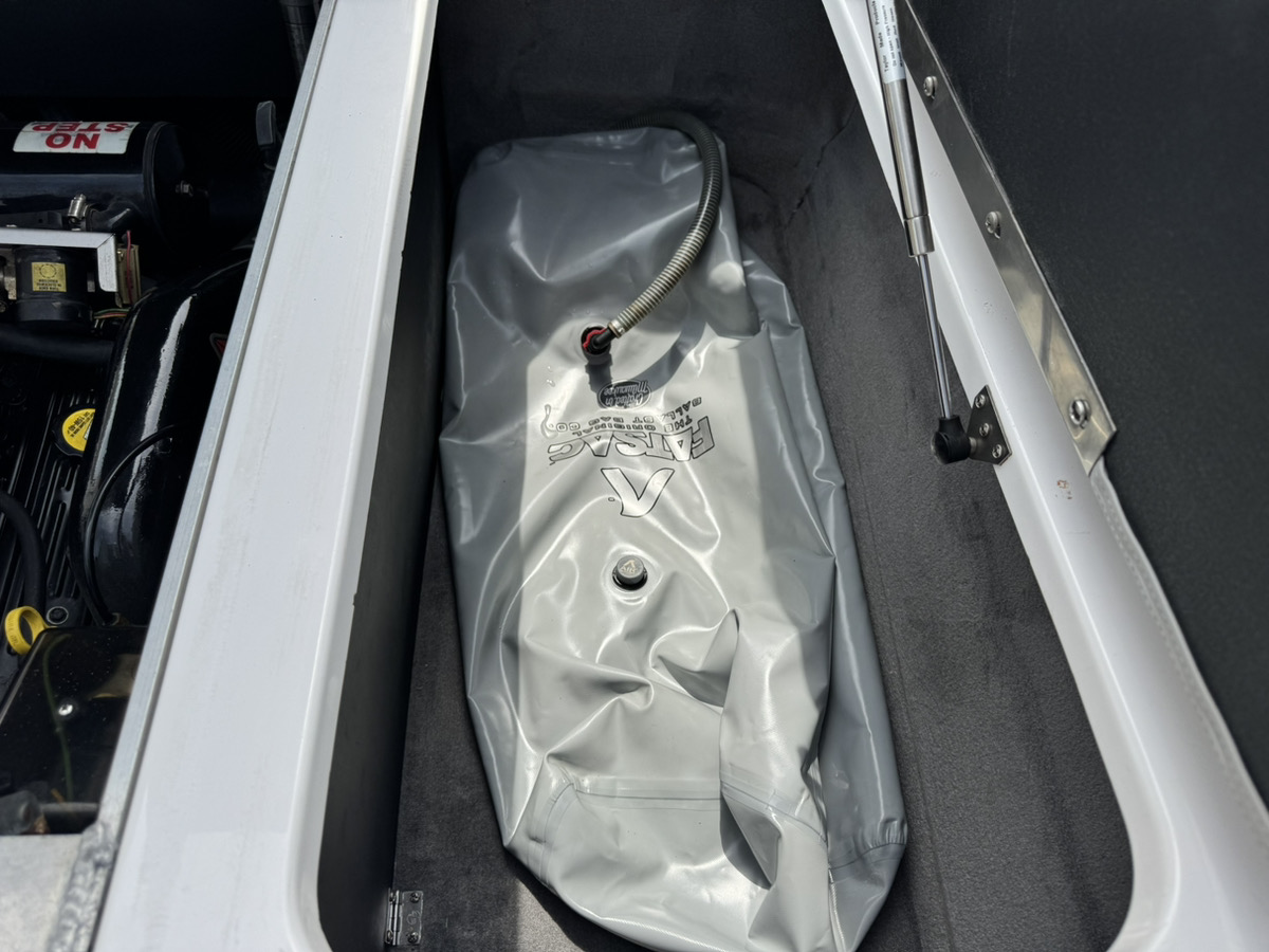 MOOMBA MOBIUS XLV