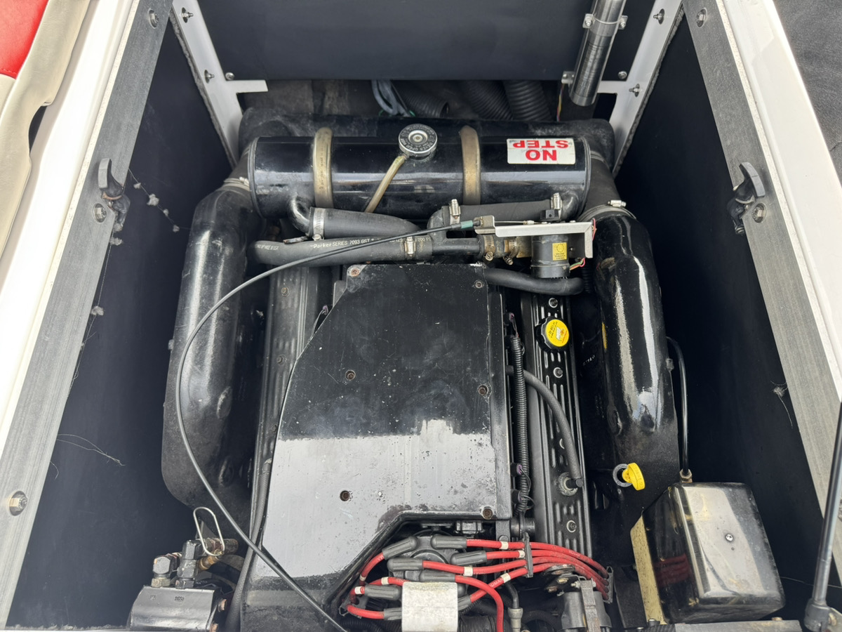 MOOMBA MOBIUS XLV