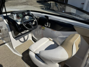 SCARAB255 プラチナム　長龍マリーナ