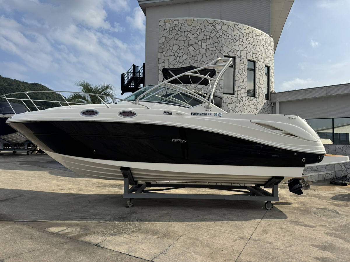 SeaRay270AJ