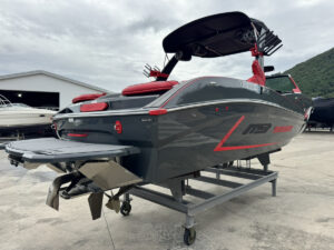 長龍マリーナ　MB　BOATS　ボート