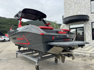 長龍マリーナ　MB　BOATS　ボート