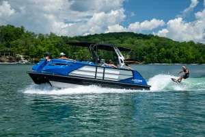 琵琶湖　ウェイクサーフィン　ウェイクボード　MONTARA　ウェイク艇　マリンスポーツ　ポンツーン　パーティボート