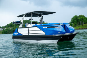 琵琶湖　ウェイクサーフィン　ウェイクボード　MONTARA　ウェイク艇　マリンスポーツ　ポンツーン　パーティボート