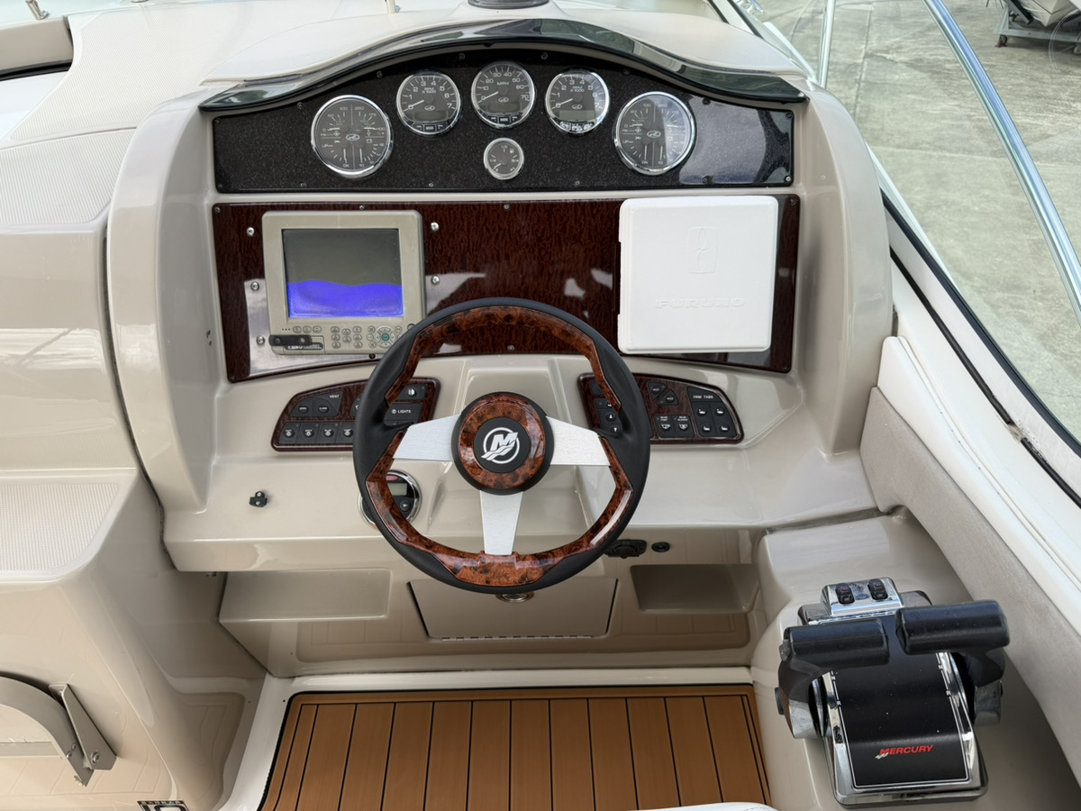 SeaRay290DA（2006）