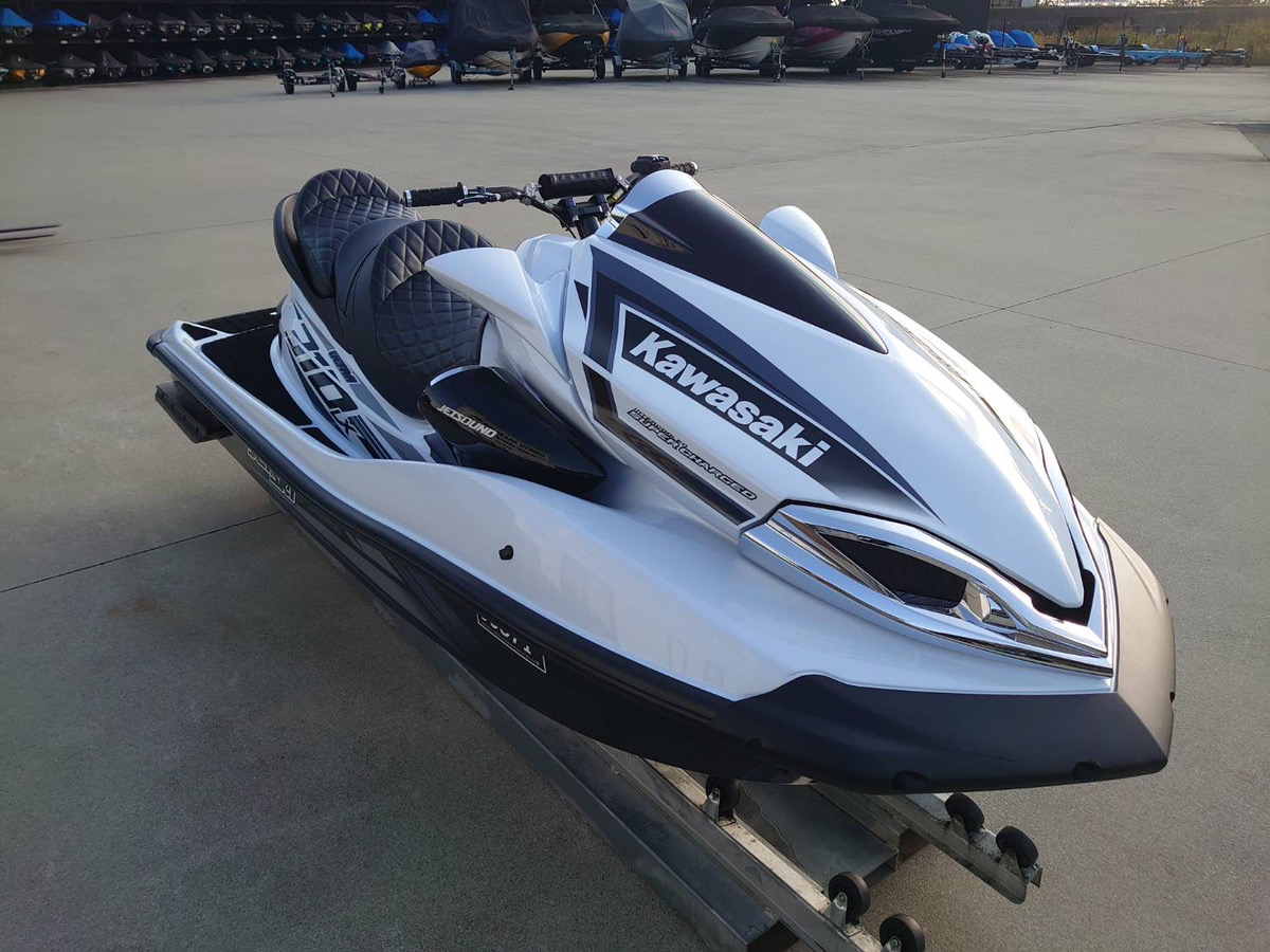 KAWASAKI ULTRA310LX（2016）