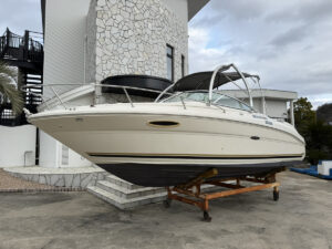 SeaRay　シーレー　シーレイ　クルーザー　中古艇　びわ湖　マリーナ　長龍
