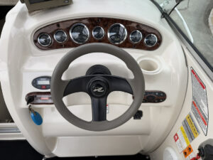 SeaRay　シーレー　シーレイ　クルーザー　中古艇　びわ湖　マリーナ　長龍