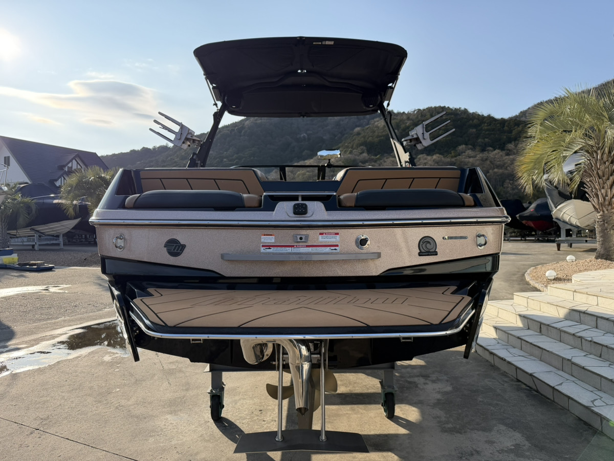 Malibu WakeSetter 23LSV