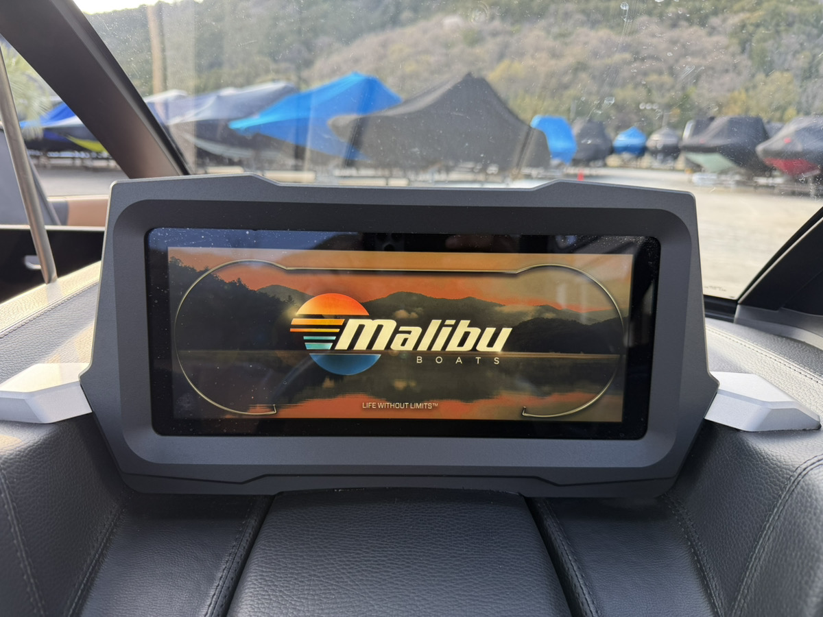 Malibu WakeSetter 23LSV