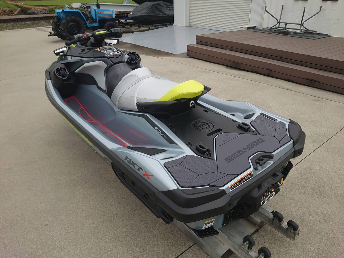 SEADOO  RXT-X 325