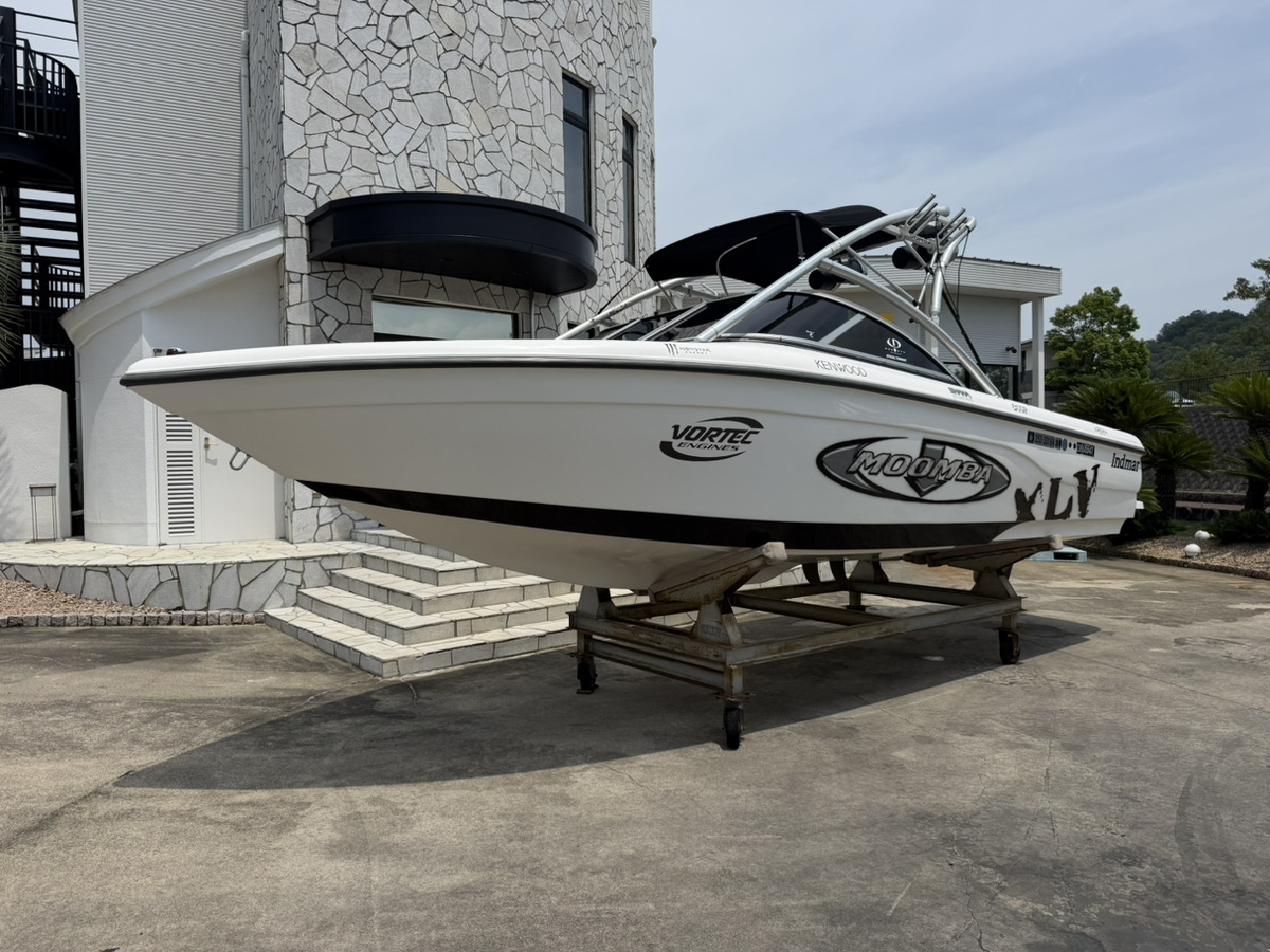 MOOMBA MOBIUS XLV