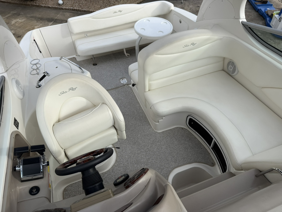 SeaRay 315 SunDancer