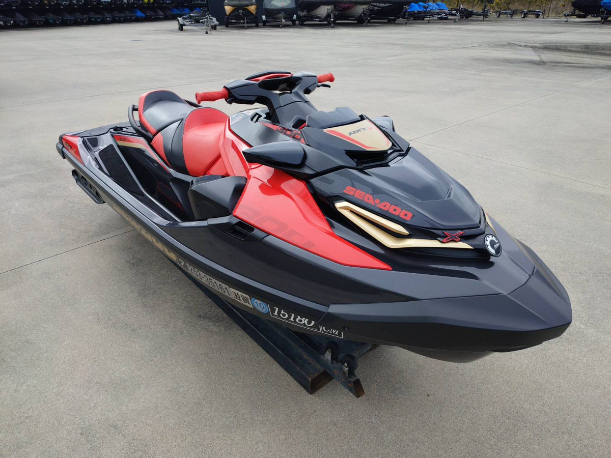 SEADOO RXT-X 300（2019）