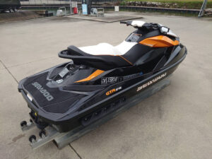 シードゥー　SEADOO　SeaDoo　GTR  215  マリーナ　水上バイク　ジェット